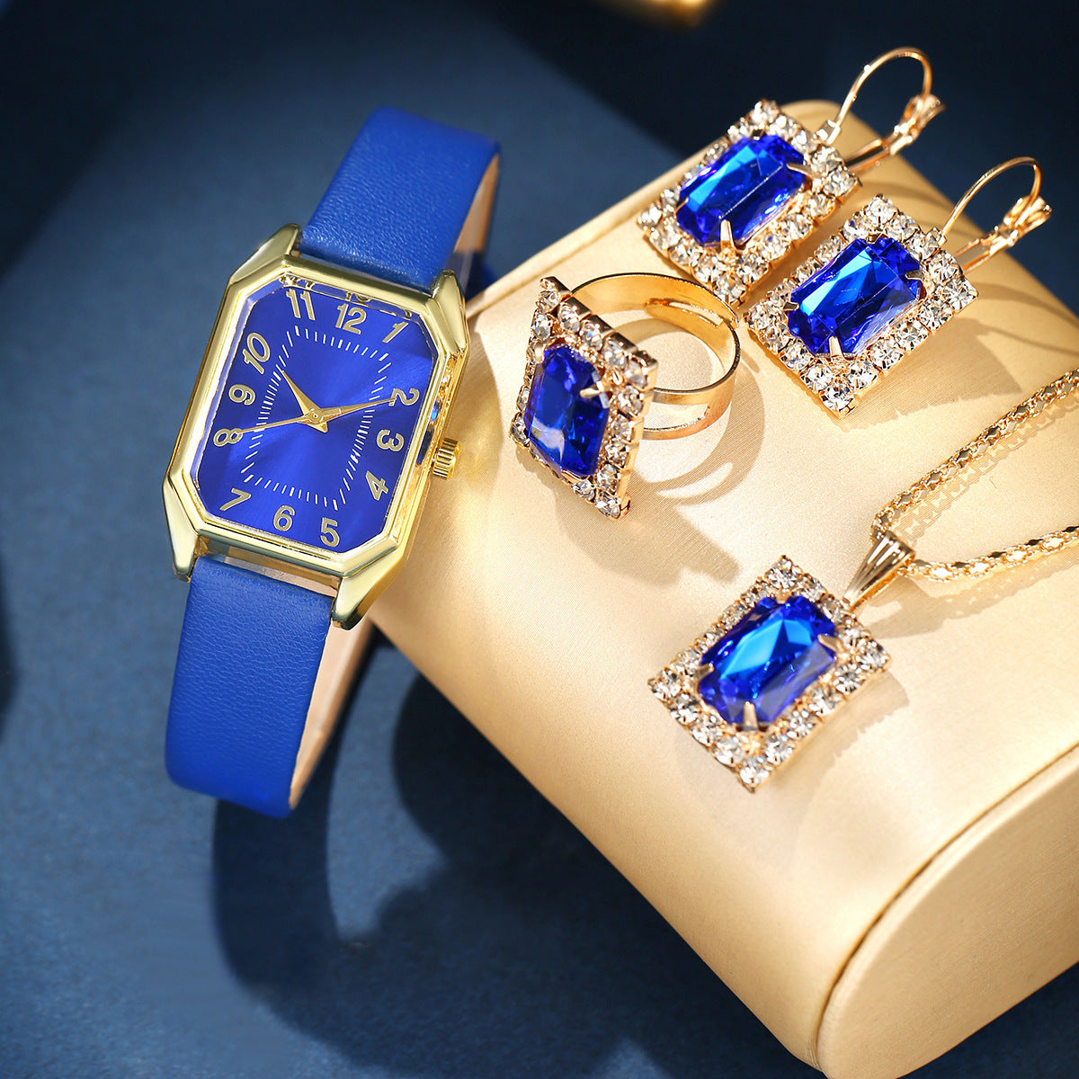 “Luxury Jewelry Set – 4 Pieces Elegant Bracelet, Ring, Necklace & Earrings”